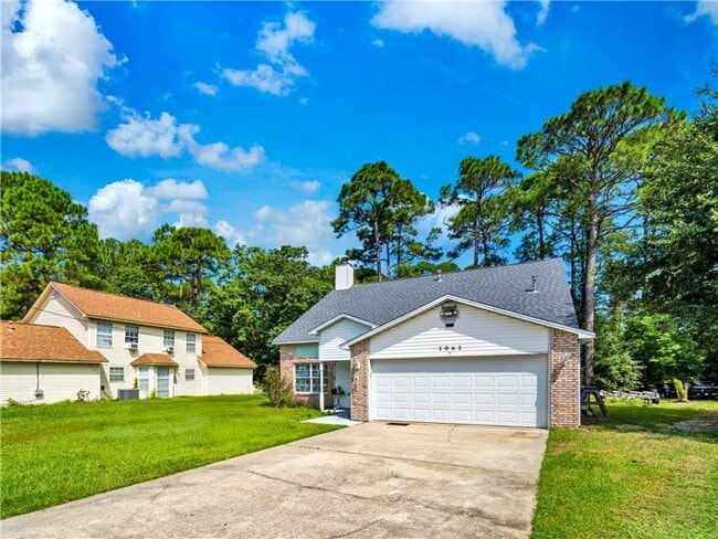 Building Photo - 1061 Quail Hollow Dr
