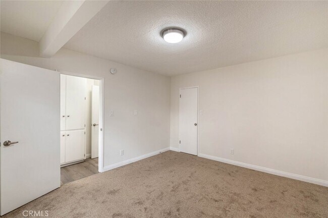Building Photo - 6520 Shirley Ave