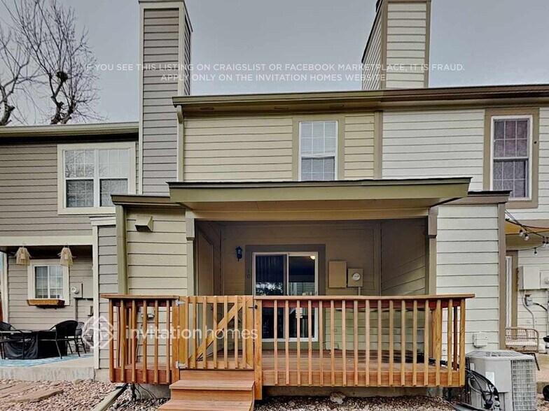 Building Photo - 1811 S Quebec Way