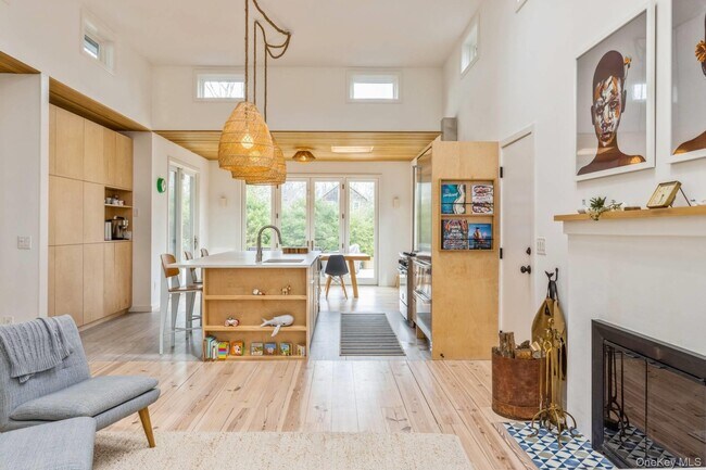 Building Photo - 85 Camberly Rd