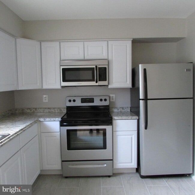Building Photo - 14417 Stepping Stone Way