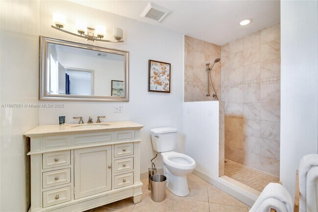 Building Photo - 2901 NW 9th Terrace