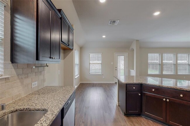 Building Photo - 2917 Colorado Dr