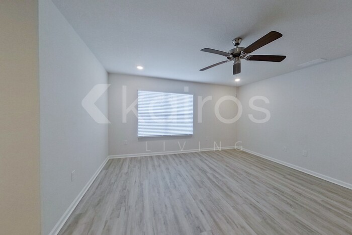 Building Photo - 123 Swallowtail Ln