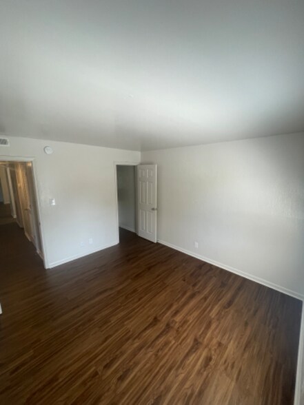 Building Photo - 7100 Leisure Ln