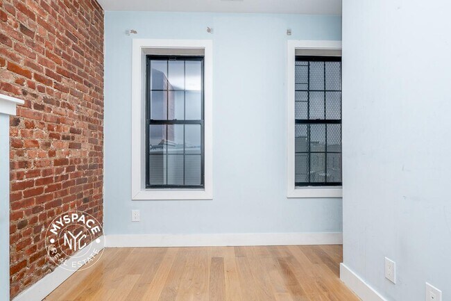 Building Photo - 67-02 60th St