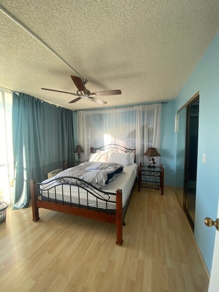 Master - 2575 Kuhio Ave