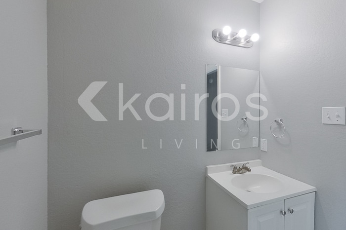 Building Photo - 11811 Asher Ln