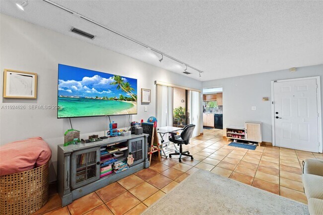 Building Photo - 11840 SW 80th St