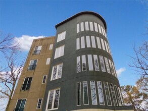 Building Photo - 140 Alden Ave NW