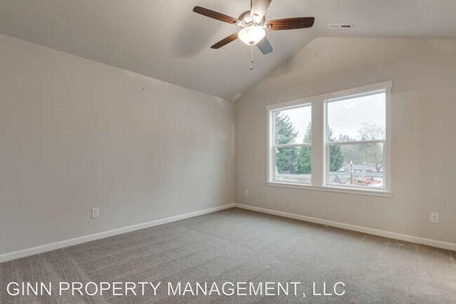 Building Photo - 3 br, 2.5 bath House - 11029 NE 23rd Circle