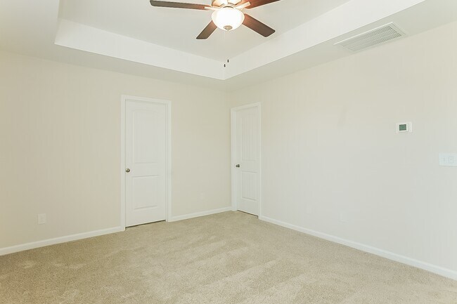 Building Photo - 4065 Thimbleberry Dr