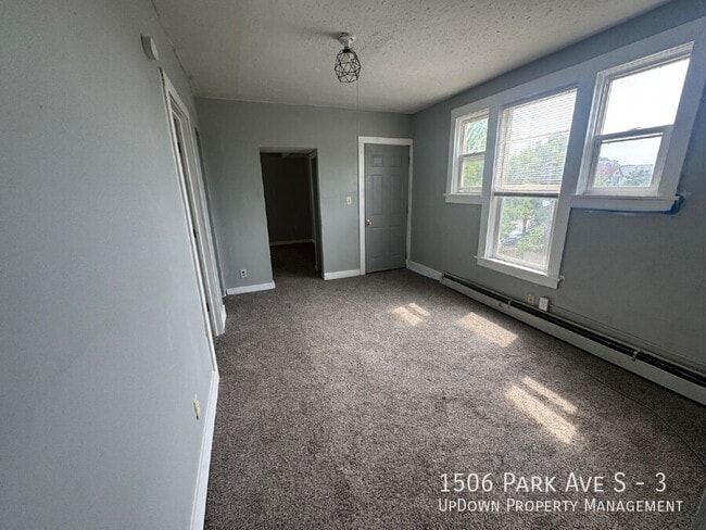 Building Photo - 1506 Park Ave