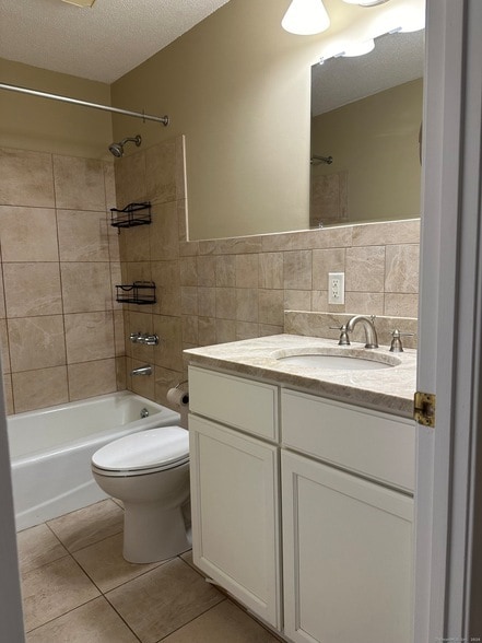 Building Photo - 2422 Harbor View Dr