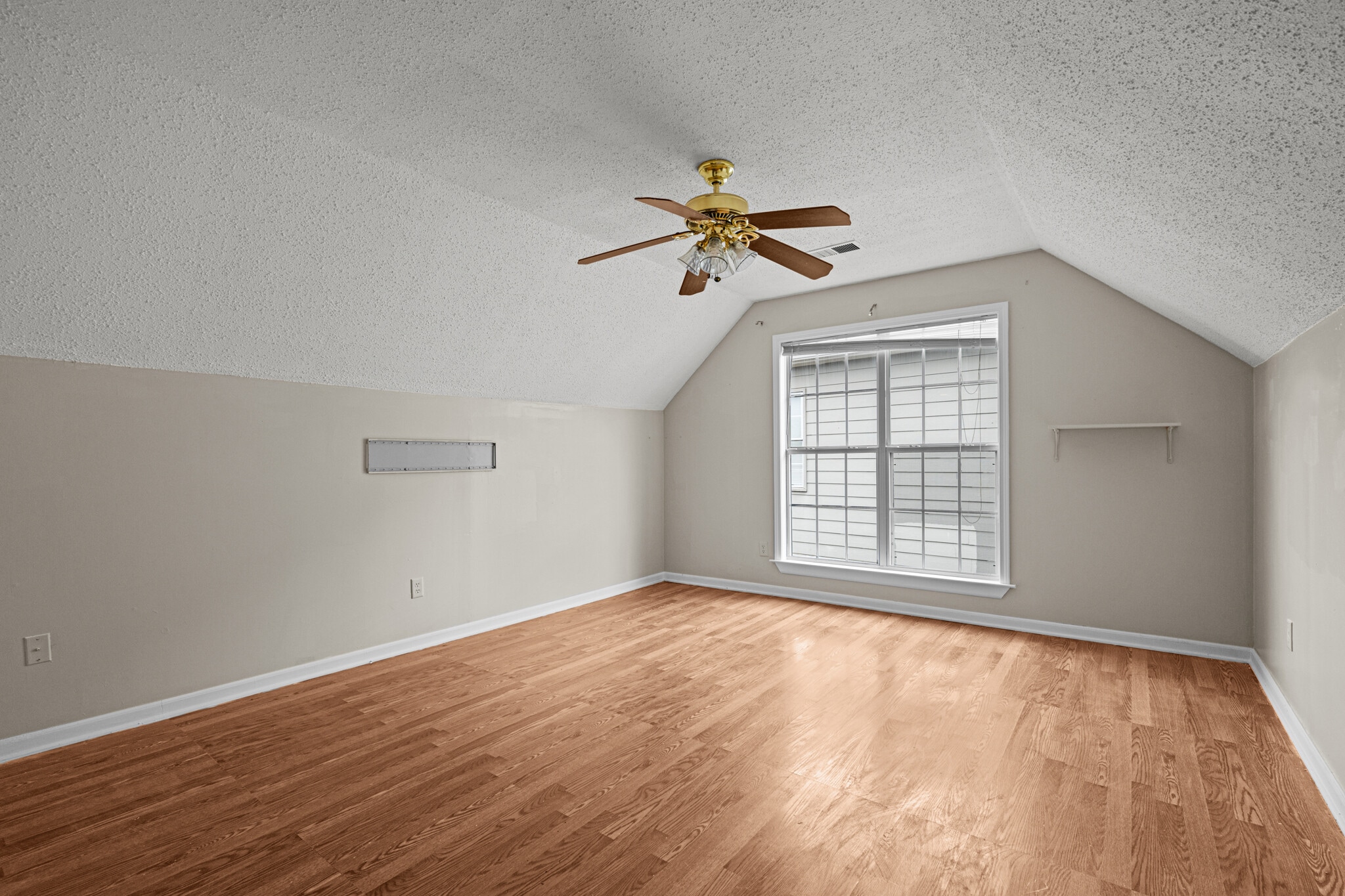 Building Photo - 3903 Caprice Dr