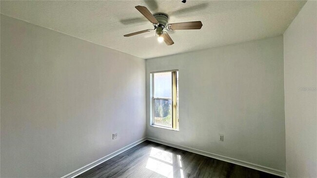 Building Photo - 16349 Coopers Hawk Ave