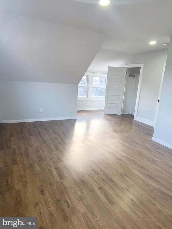 Building Photo - 73 Oak Ln