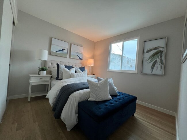Building Photo - Remodel Detached 4 Bed / 2 Bath Home Near ...