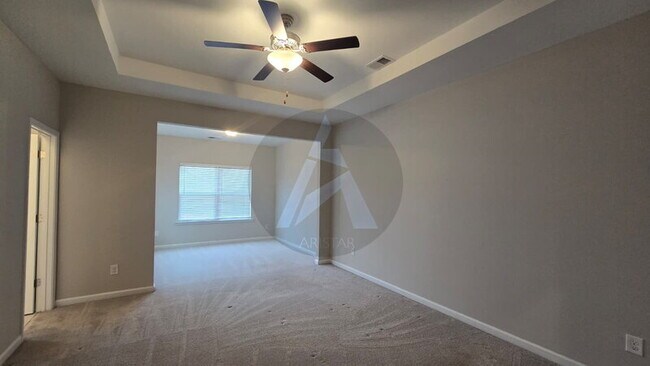 Building Photo - 209 Commons Ave