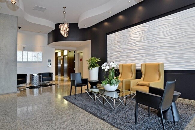 Lobby - 1080 Park Blvd