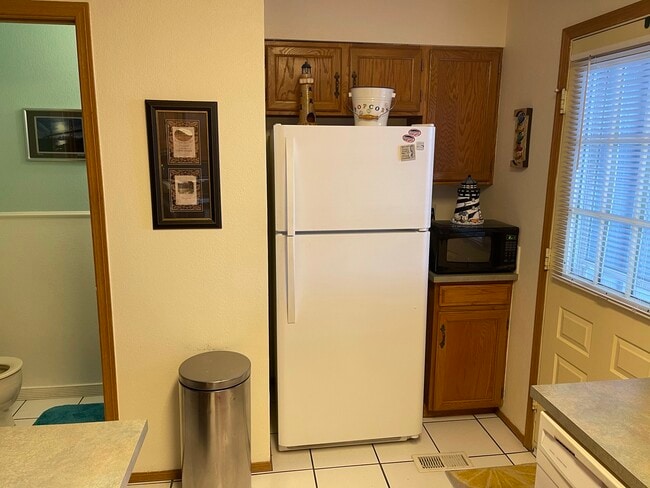 Kitchen - 8185 S Fillmore Cir