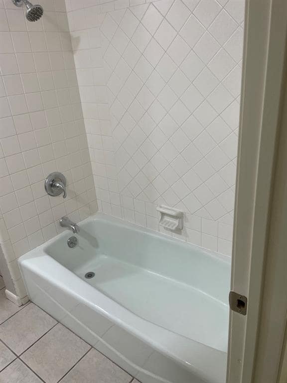 Building Photo - 300 Evergreen Cir