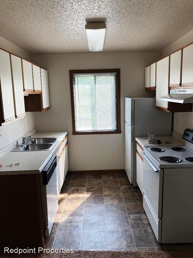 Building Photo - 1431 35th St S