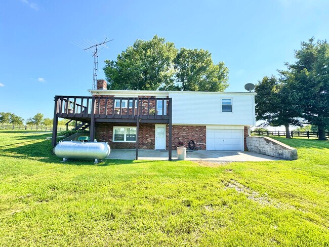Building Photo - 1218 Nevins Station Rd