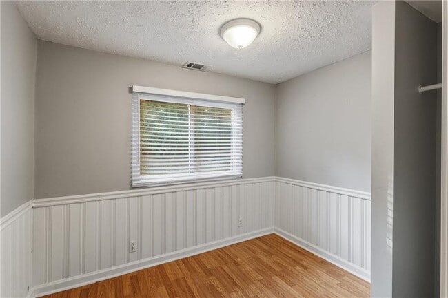 Building Photo - 562 Patillo Rd