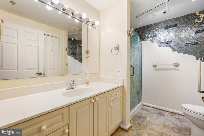 Building Photo - 3100 N Leisure World Blvd