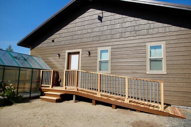 Building Photo - 783 MT-2