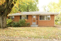 Building Photo - 1703 Shady Lane Rd