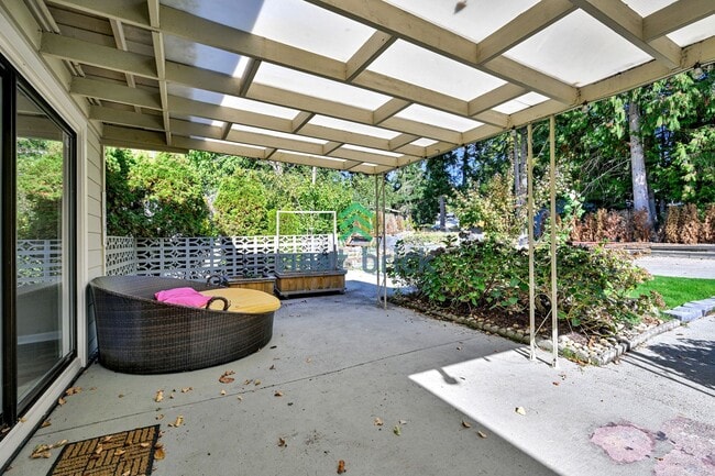Building Photo - Beautiful home with 4 beds, 2 baths for rent