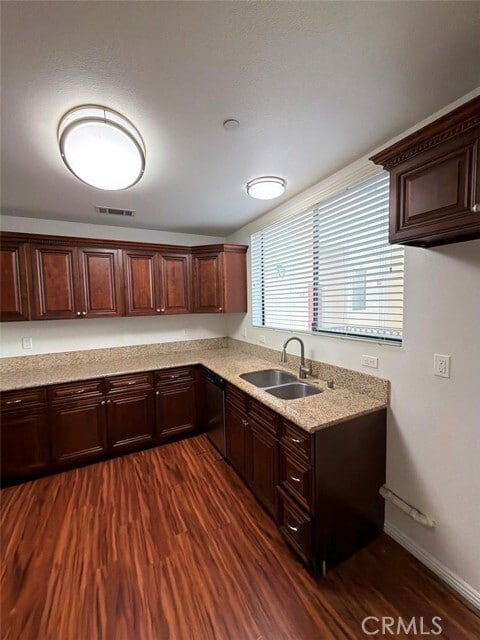 Building Photo - 920 Central