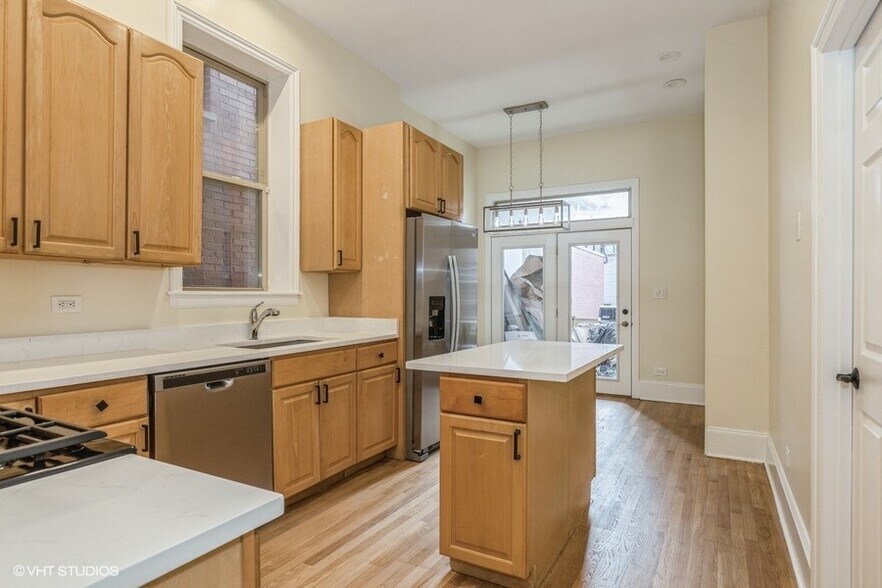 Building Photo - 1440 N Cleveland Ave