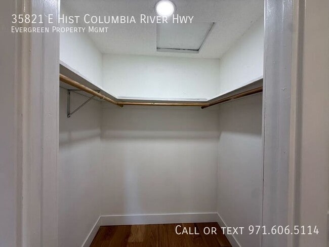 Building Photo - 35821 Historic Columbia River Hwy