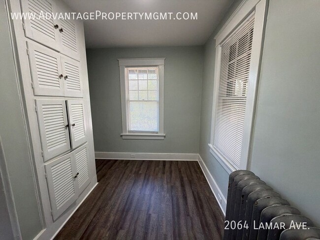 Building Photo - 2064 Lamar Ave
