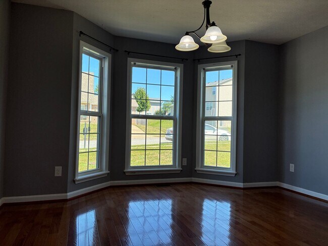 Building Photo - **ELIZABETHTOWN INDEPENDENT SCHOOL DISTRICT**