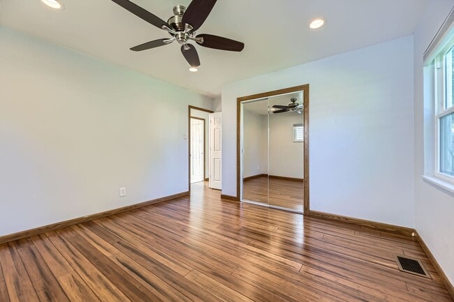 Building Photo - 3270 S Flamingo Way
