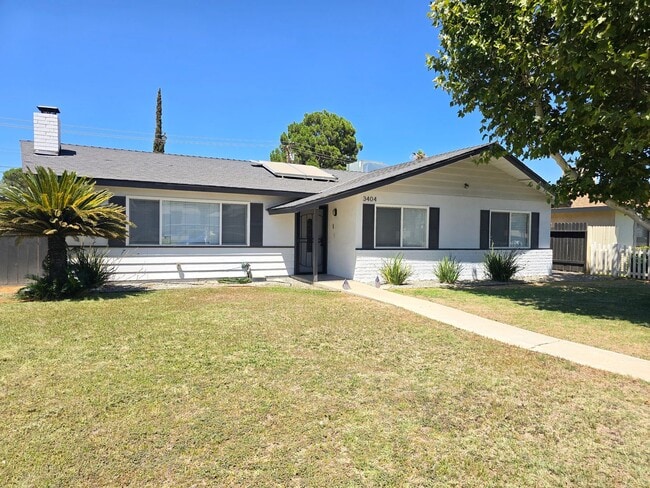 Primary Photo - ? Modern 3-Bed, 2-Bath Home with Gorgeous ...