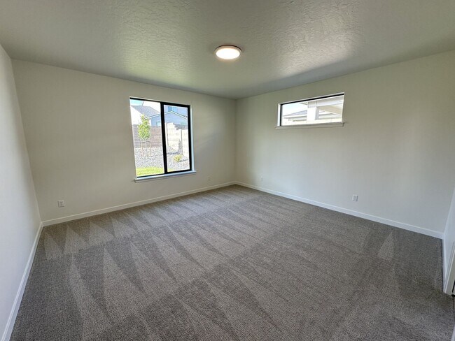 Building Photo - Brand New 3-Bed, 2-Bath Home for Lease – 1,877 sq ft in South Richland