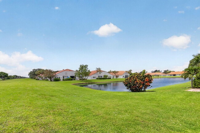 Building Photo - 15415 Summer Lake Dr