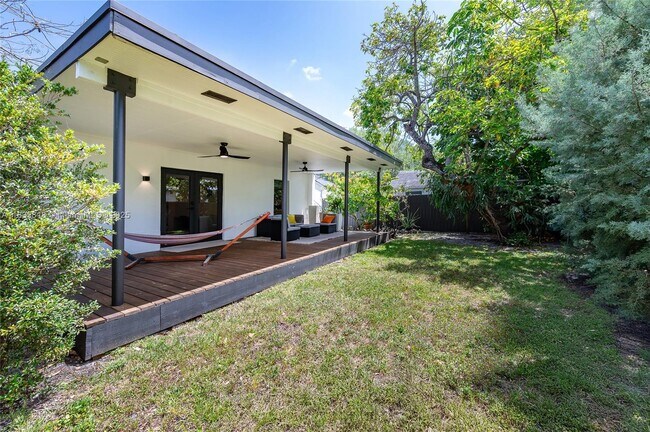 Building Photo - BAY VISTA PARK