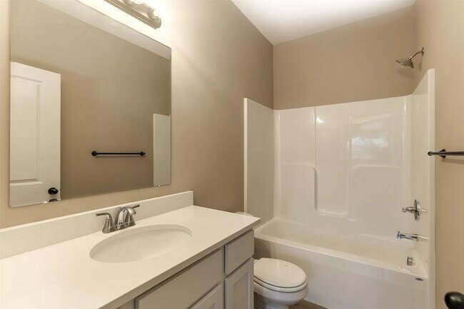 Building Photo - 1643 S Limuel Cir