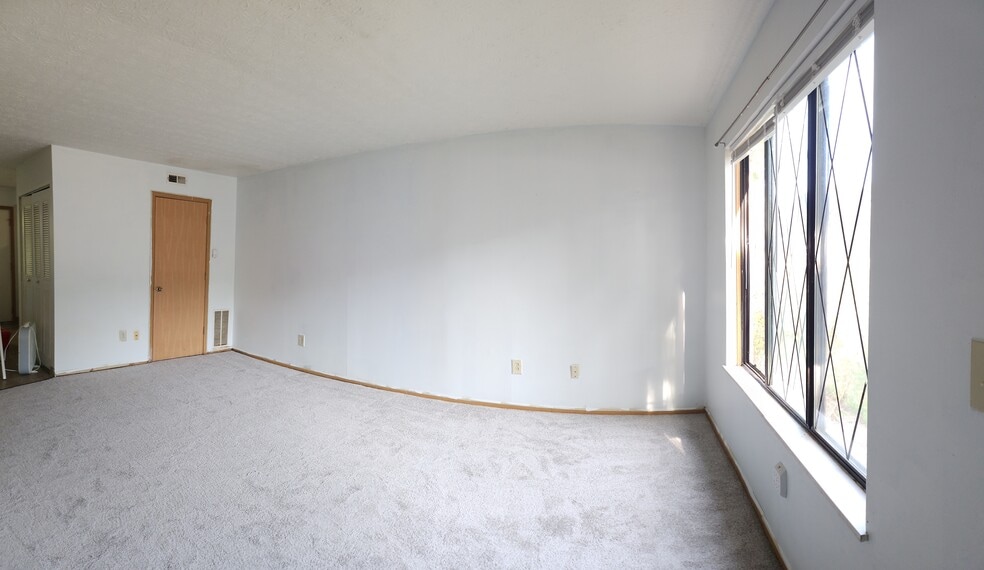 Living Room - 3124 Bethel Rd