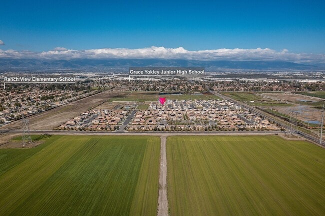 Building Photo - 3260 S Agate Paseo