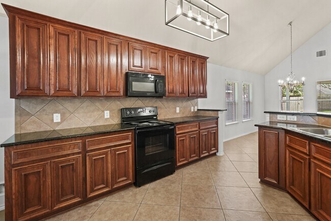 Building Photo - 17635 Arcadia Point Ln
