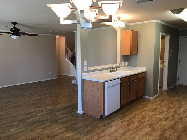 Building Photo - 2737 Breezy Point Cove