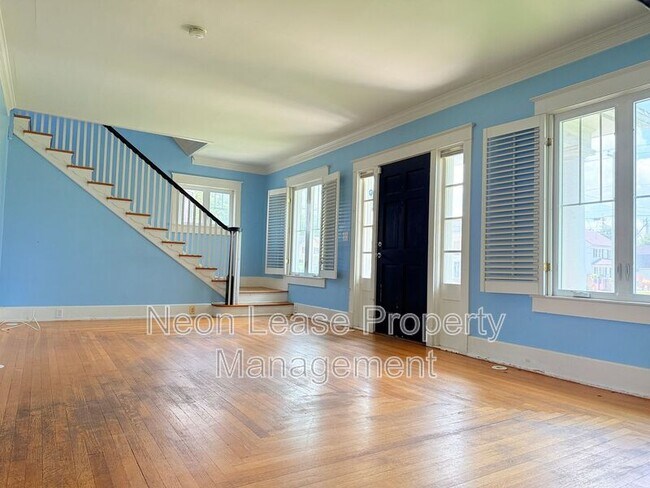 Building Photo - 302 Pennsylvania Ave