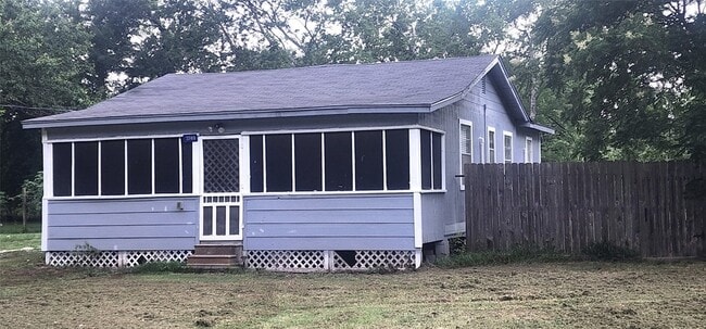 Building Photo - 3749 Lazy River Dr